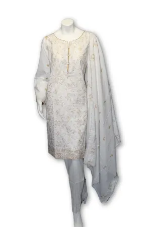 06 Pakistani Indian Fine Design Chicken Embroidered 3 Pcs Suit