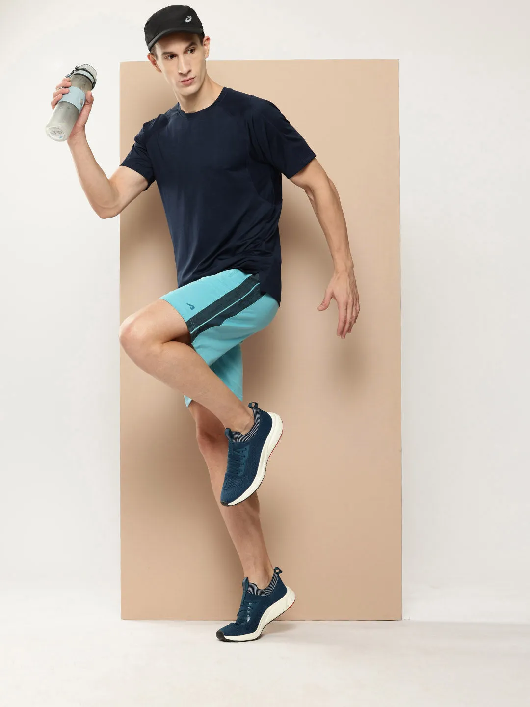 Alcis Men Light Blue Colorblocked Shorts