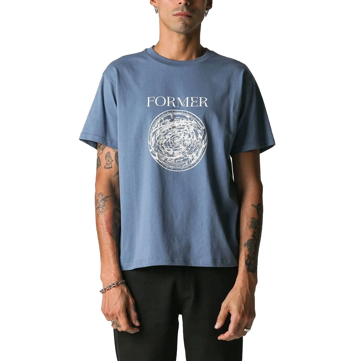 CIRCULATE T-SHIRT Cadet