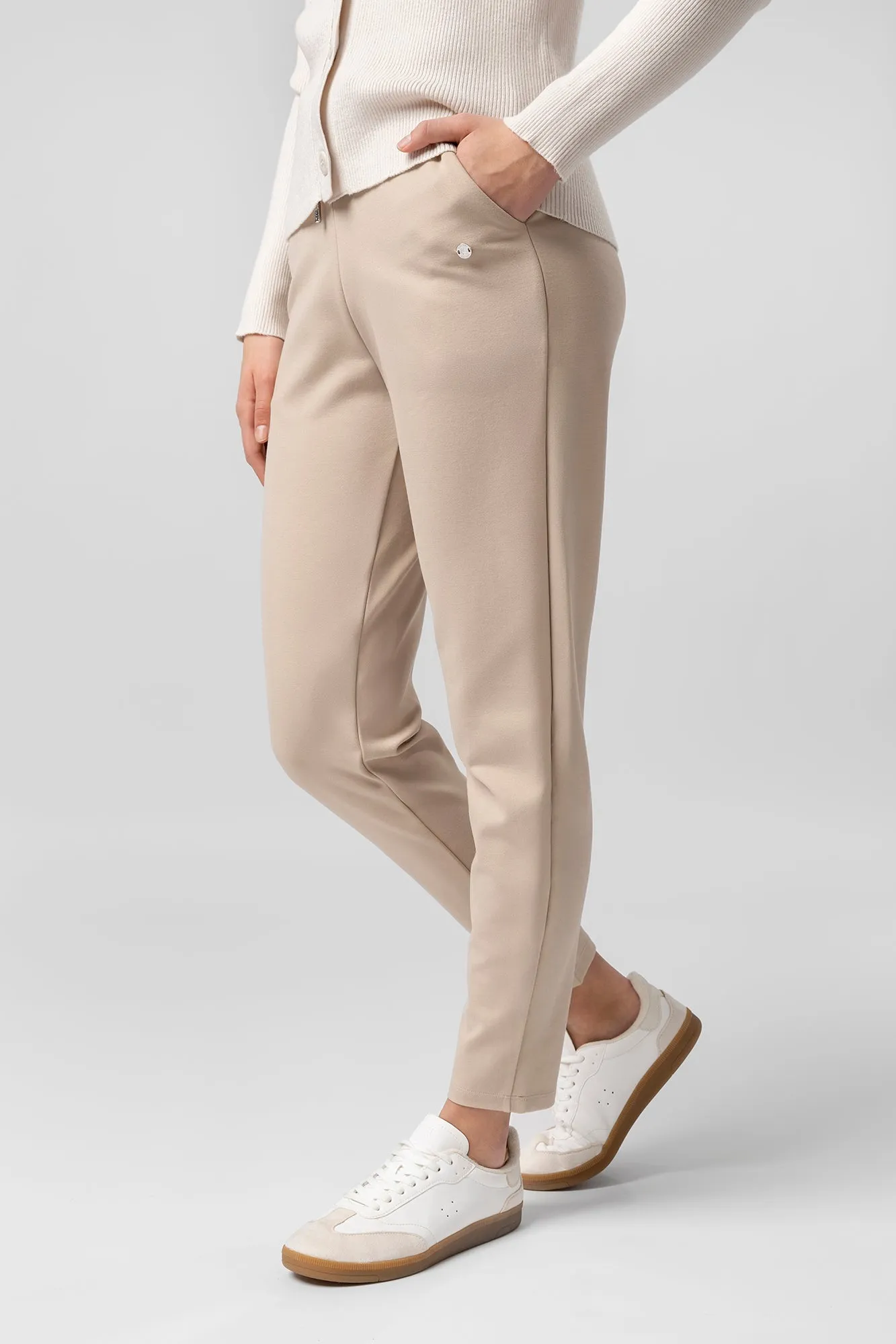 Flexmart pants Qatari