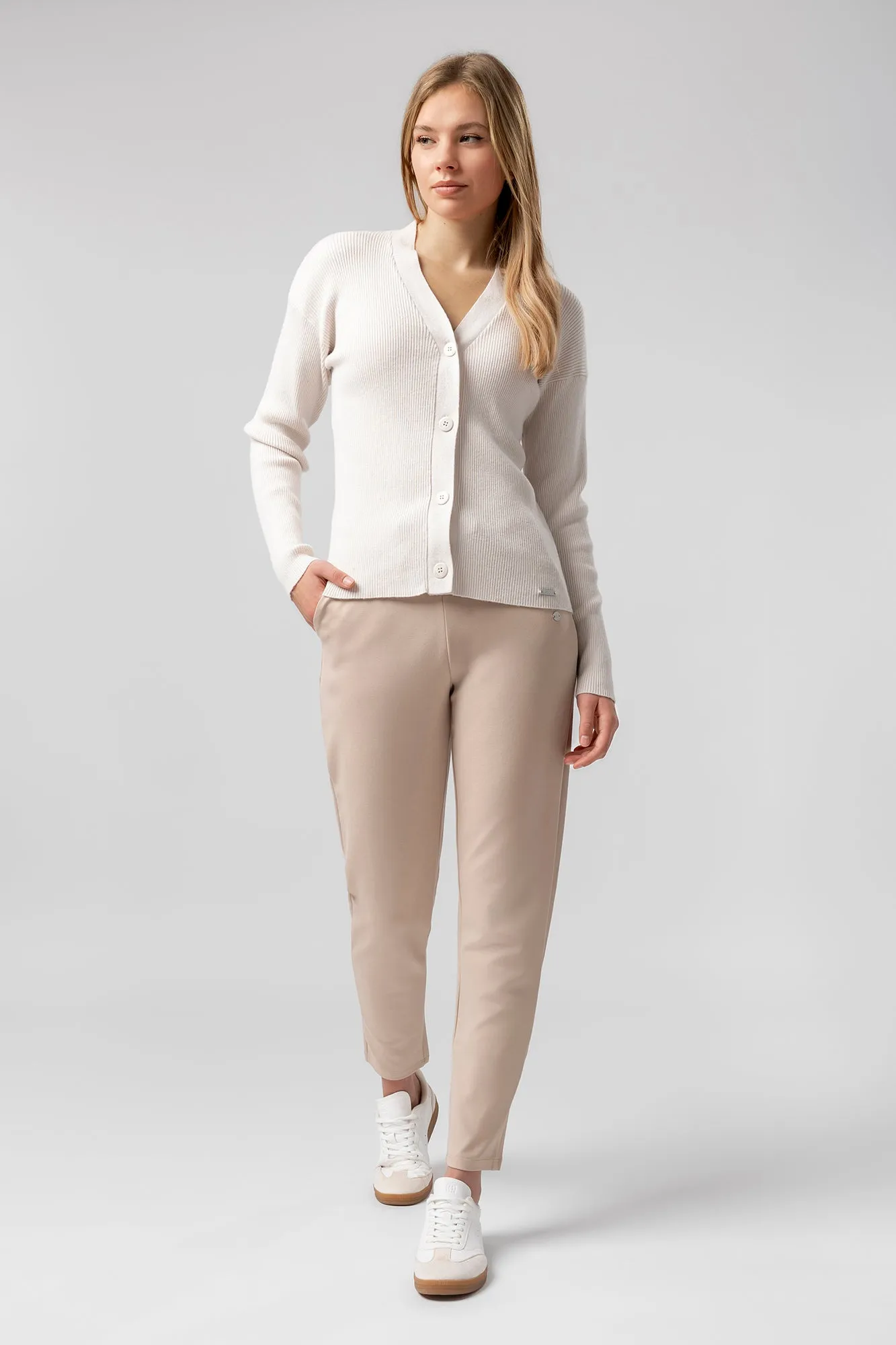 Flexmart pants Qatari