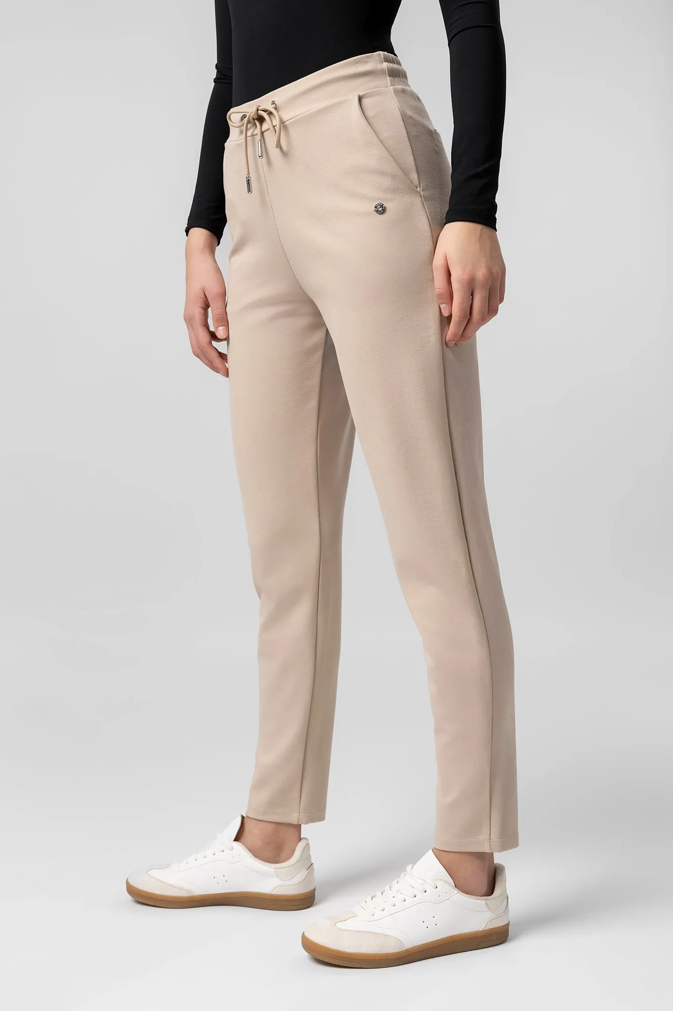 Flexmart pants Qatari