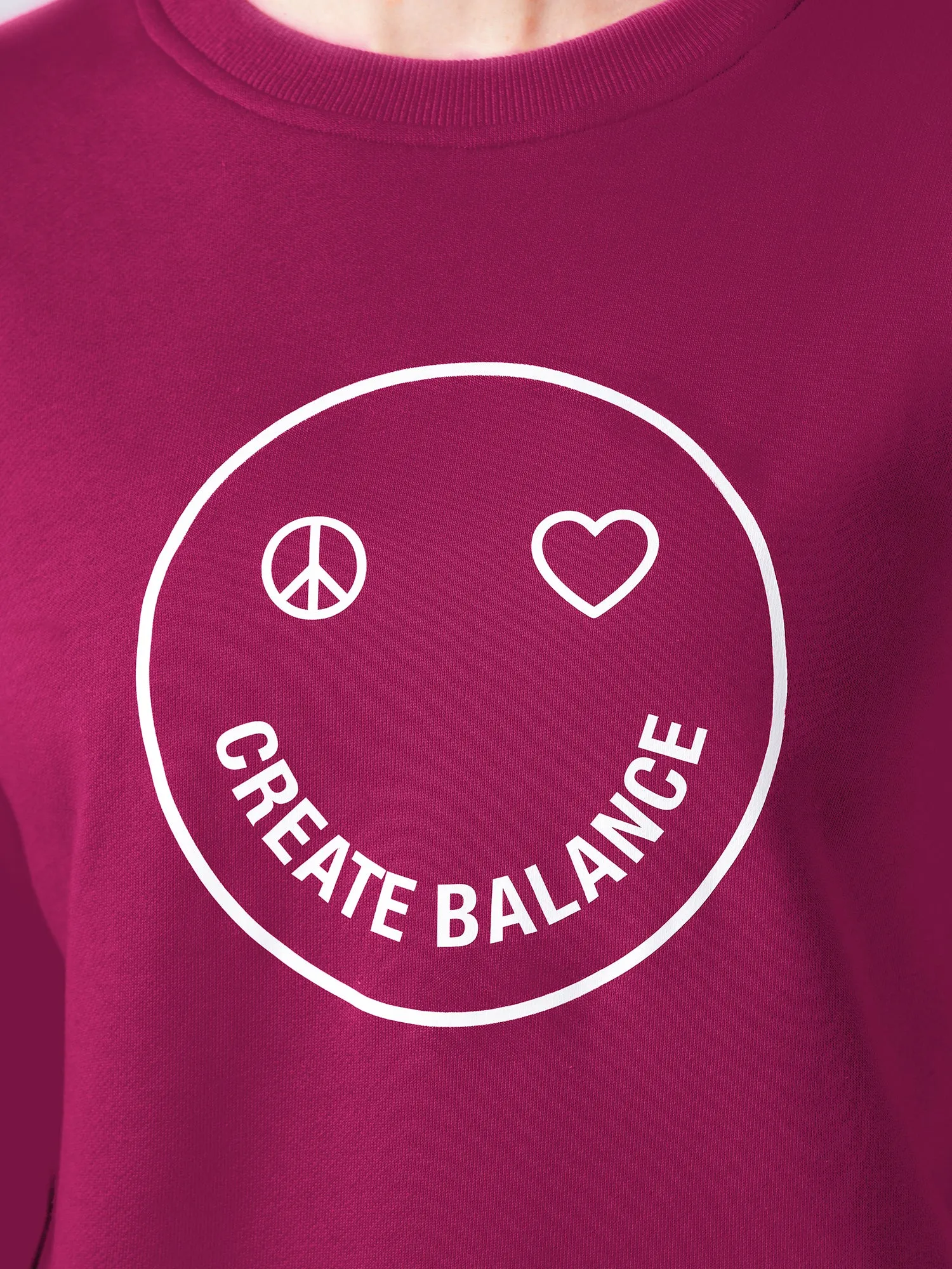 HAPPY GLOW SWEATSHIRT, WILDBERRY