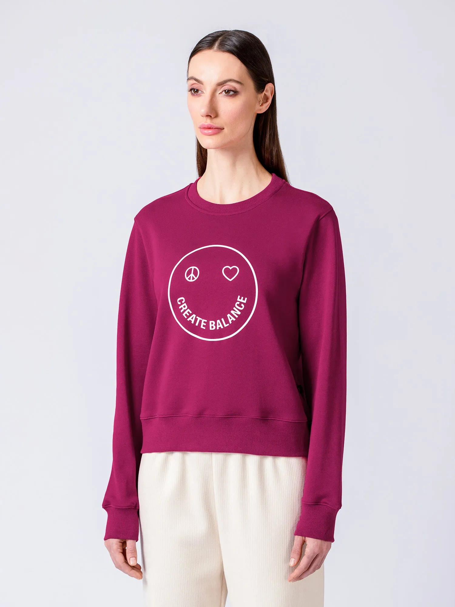 HAPPY GLOW SWEATSHIRT, WILDBERRY