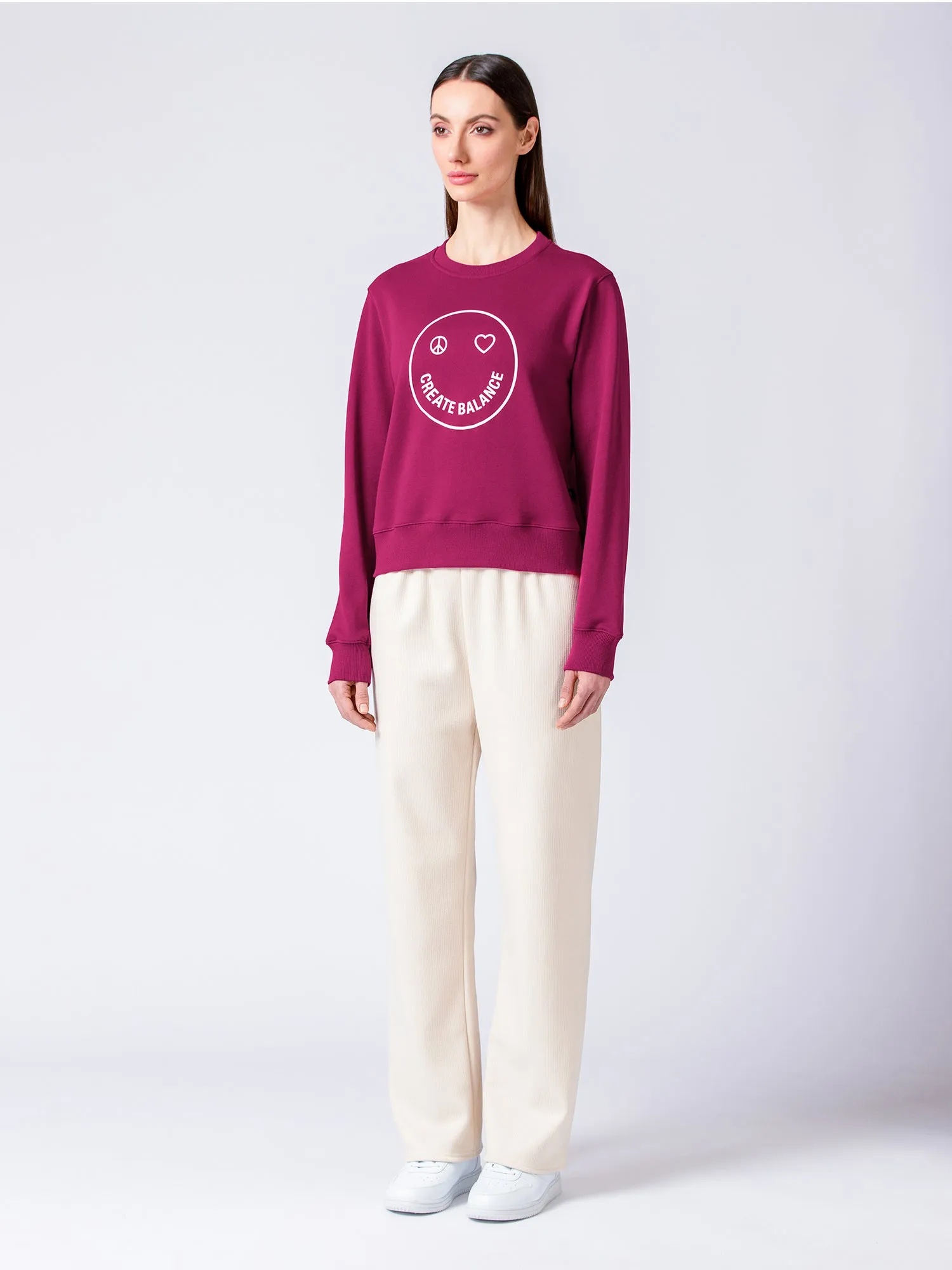 HAPPY GLOW SWEATSHIRT, WILDBERRY