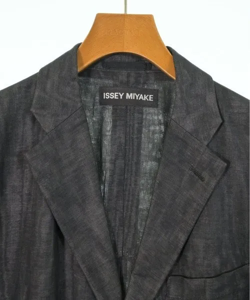 ISSEY MIYAKE Casual jackets