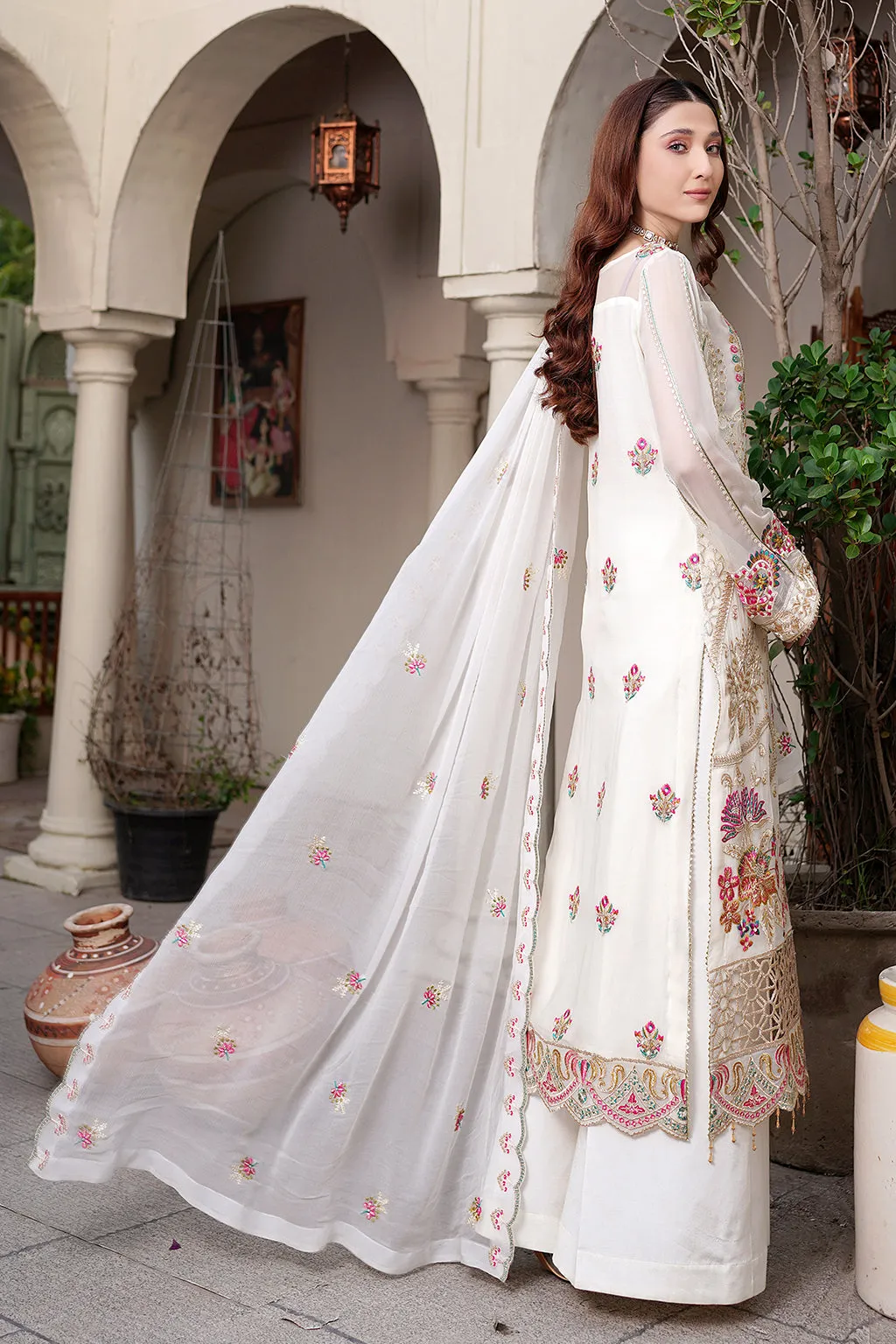 Luxury Embroidered Pakistani Salwar Kameez Dupatta in Snow White Shade