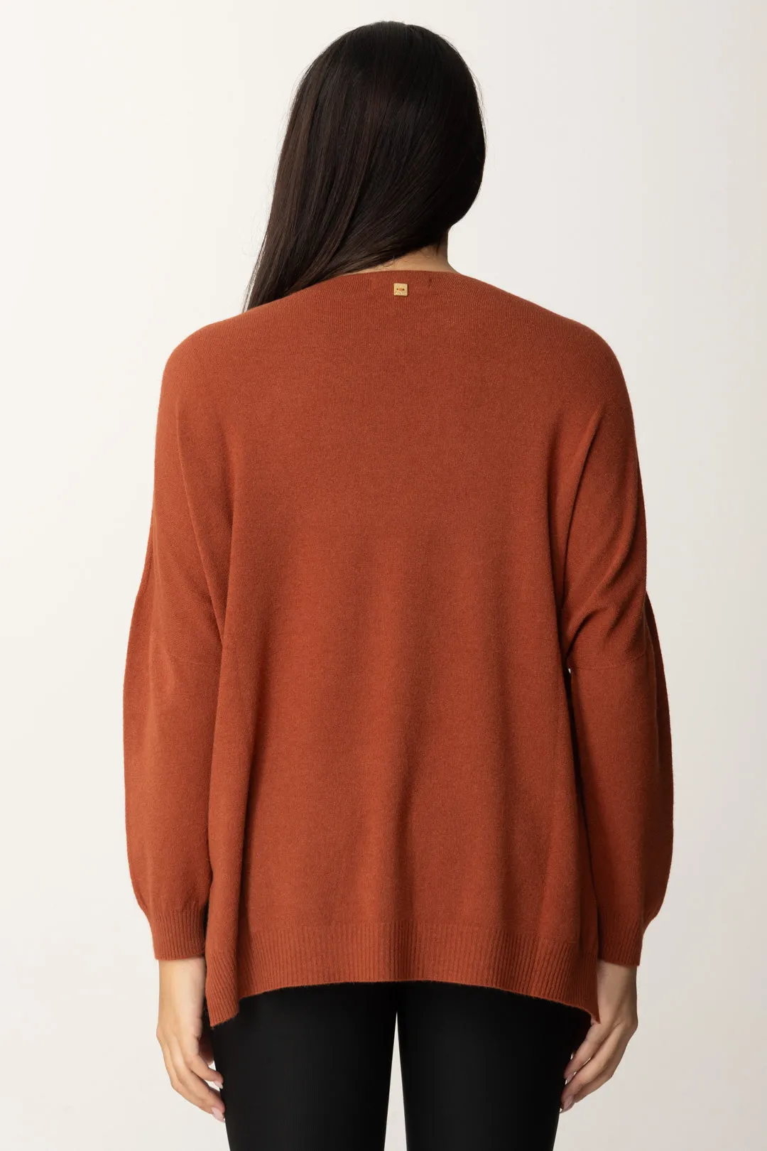 Maglia Asimmetrica con Scollo a V