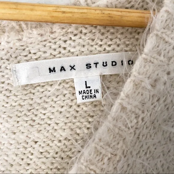 Max Studio Fuzzy Cream White Sweater Sz Large