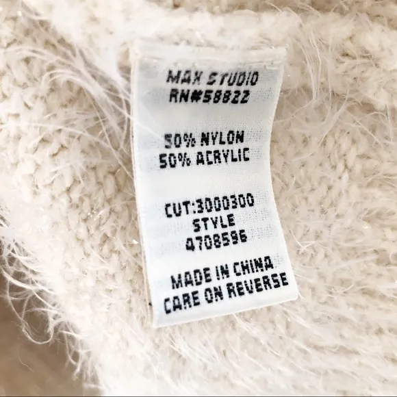 Max Studio Fuzzy Cream White Sweater Sz Large