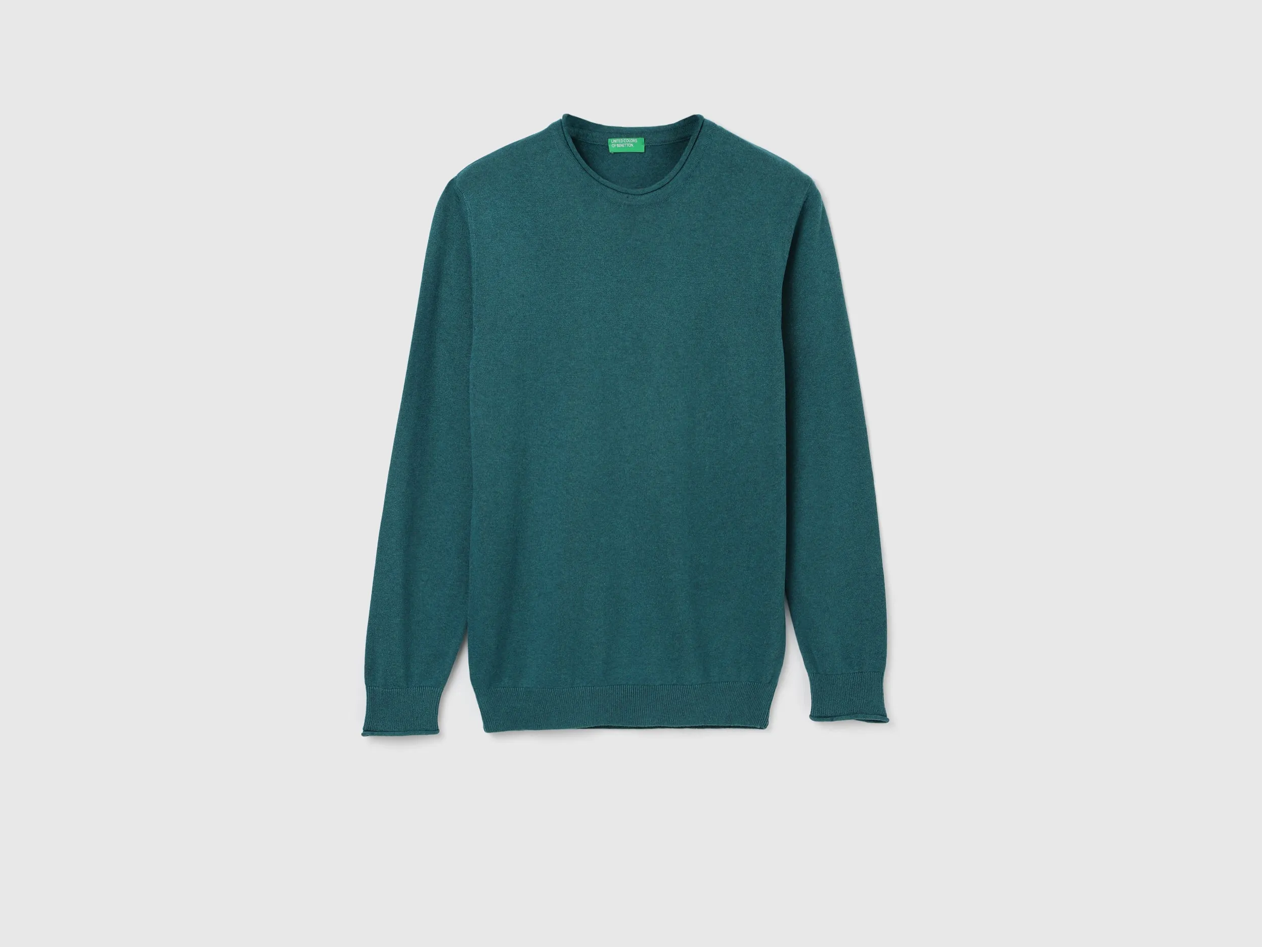Men's Regular Fit Round Neck Solid Sweaters