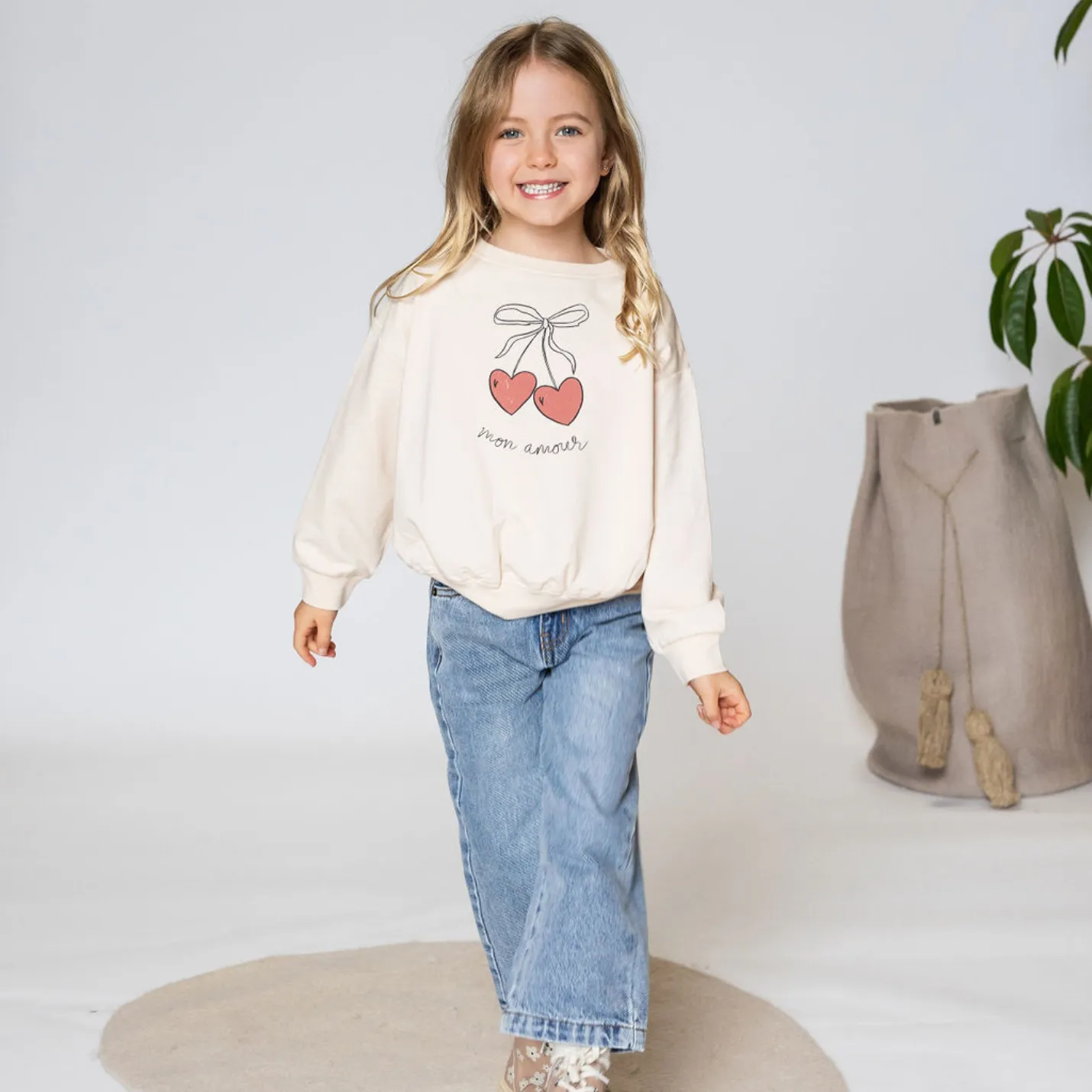 Relaxed Fleece Sweatshirt || Mon Amour