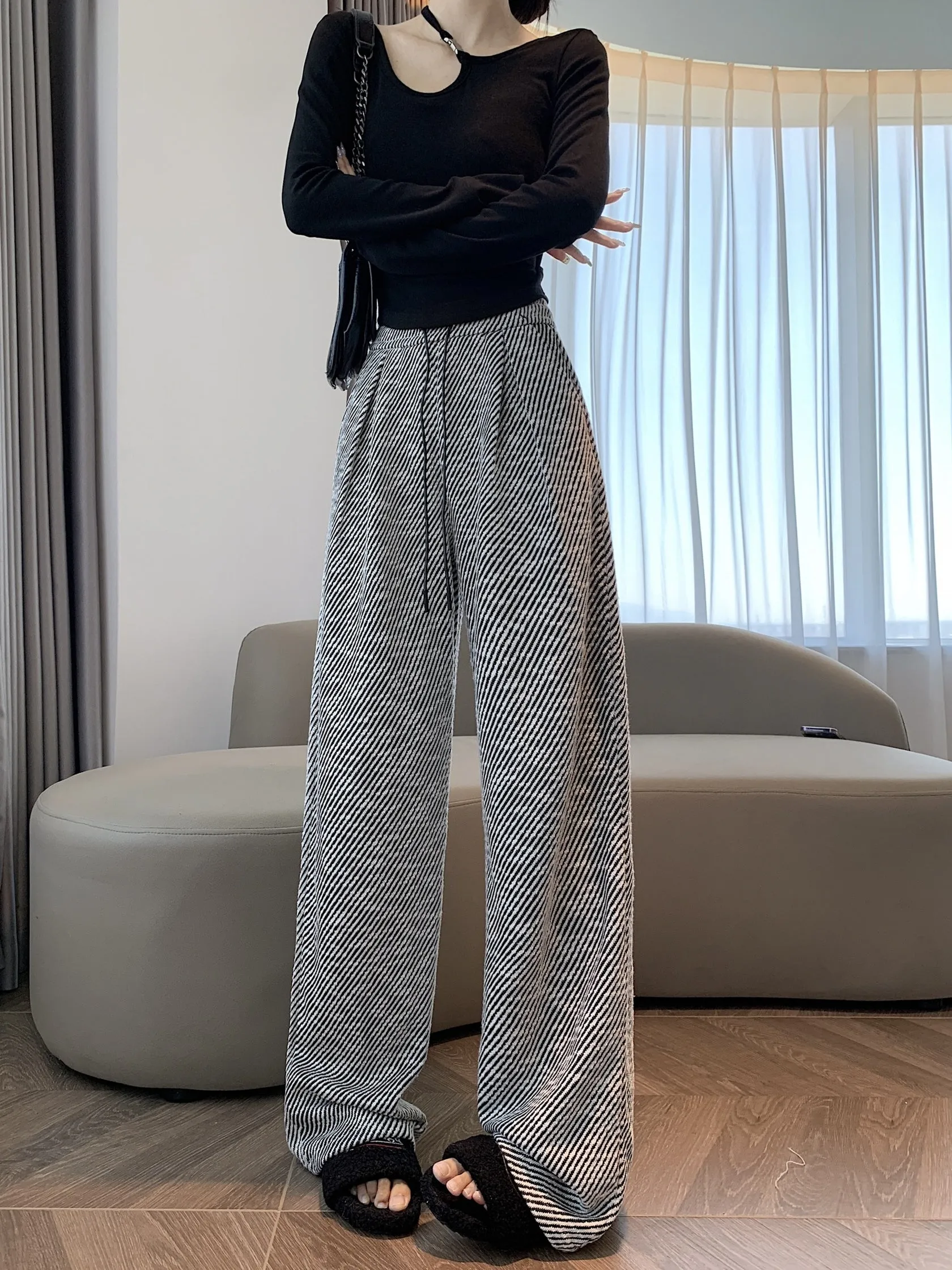 Stylish Straight Leg Sweatpants in Slouchy Relaxed Fit for Women