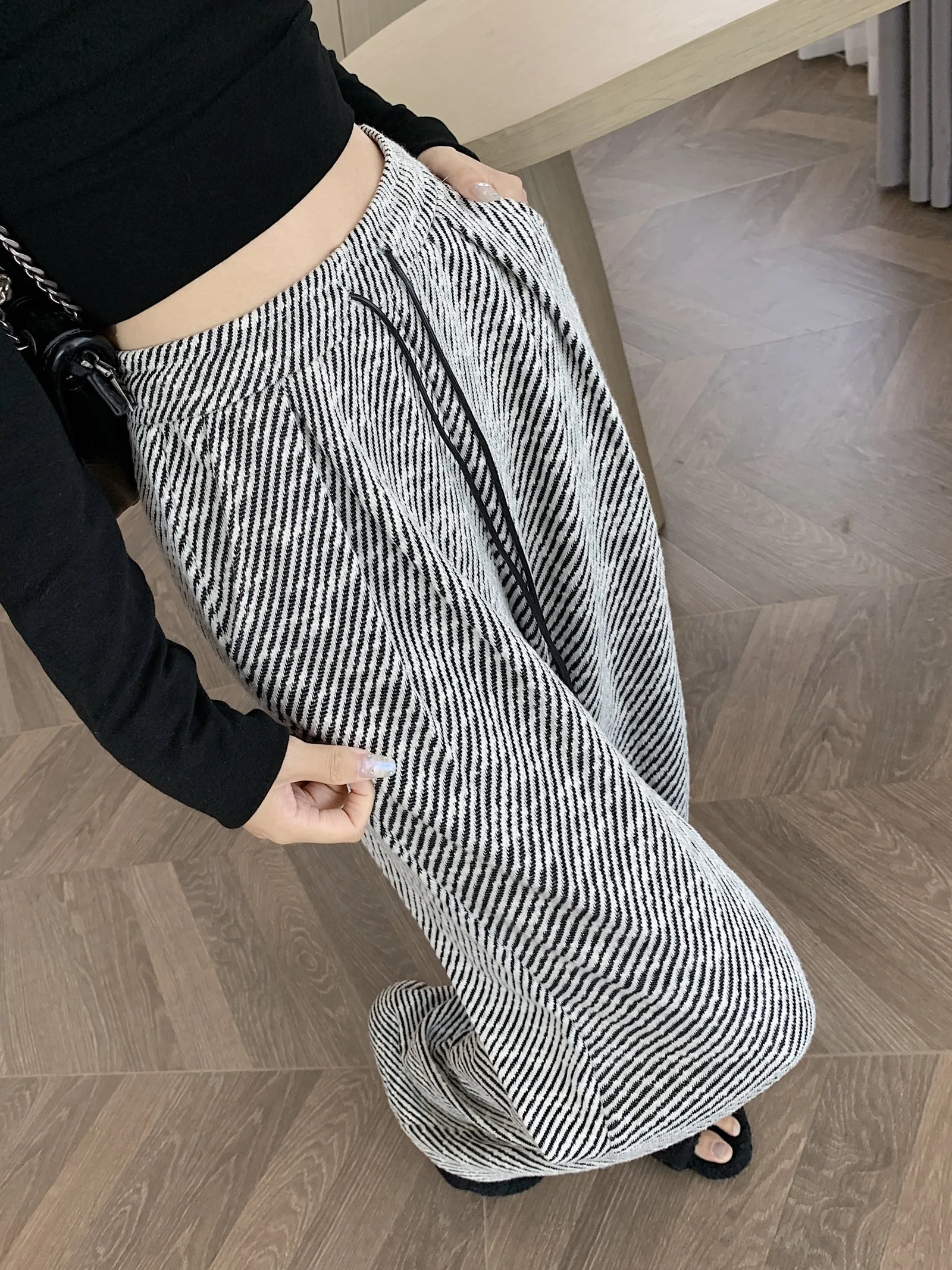 Stylish Straight Leg Sweatpants in Slouchy Relaxed Fit for Women