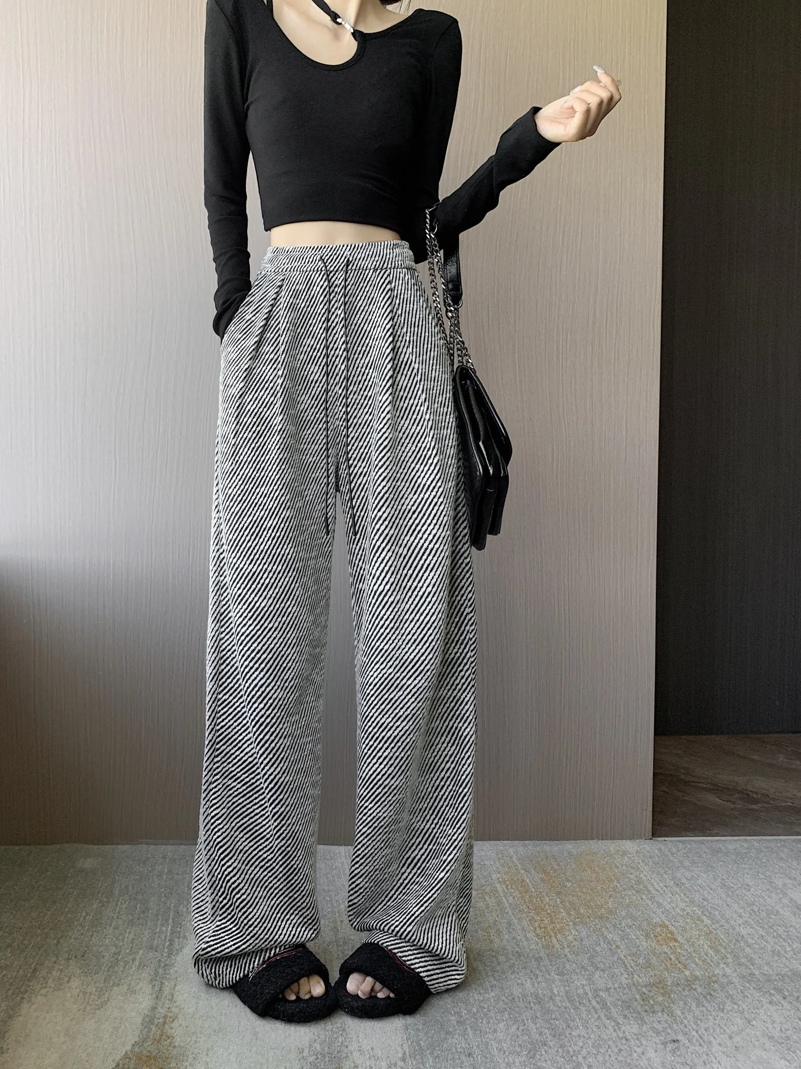 Stylish Straight Leg Sweatpants in Slouchy Relaxed Fit for Women