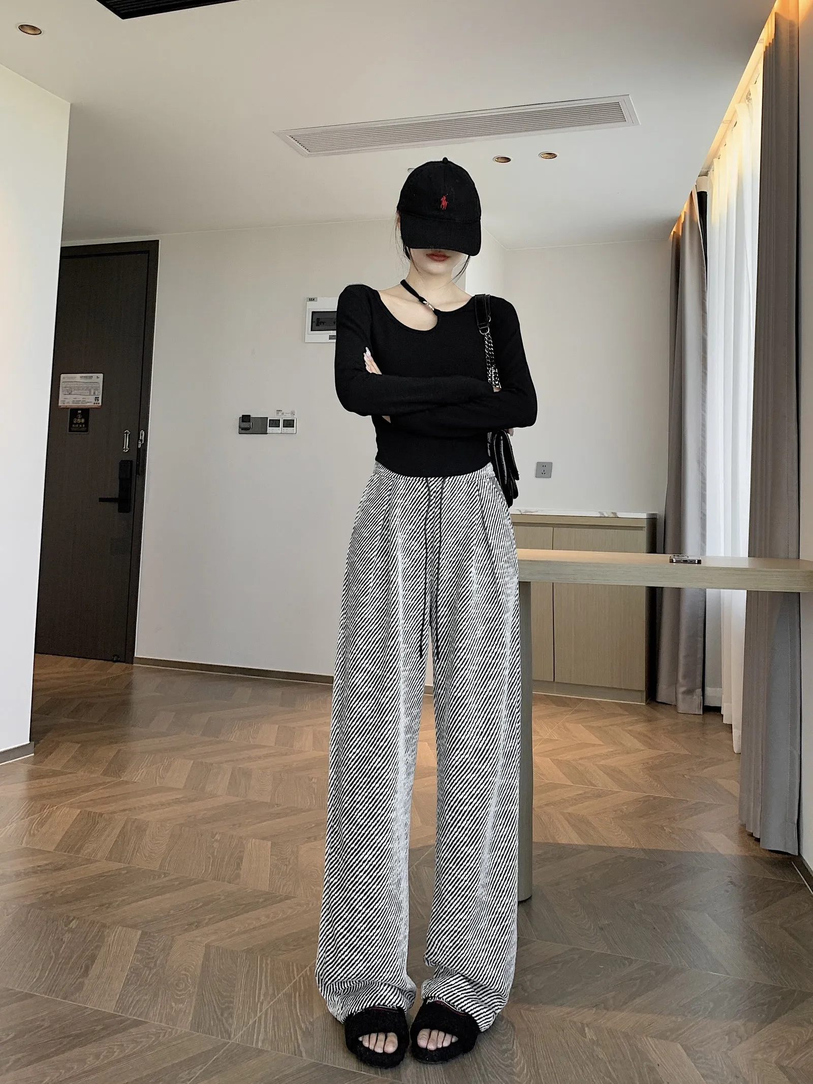 Stylish Straight Leg Sweatpants in Slouchy Relaxed Fit for Women