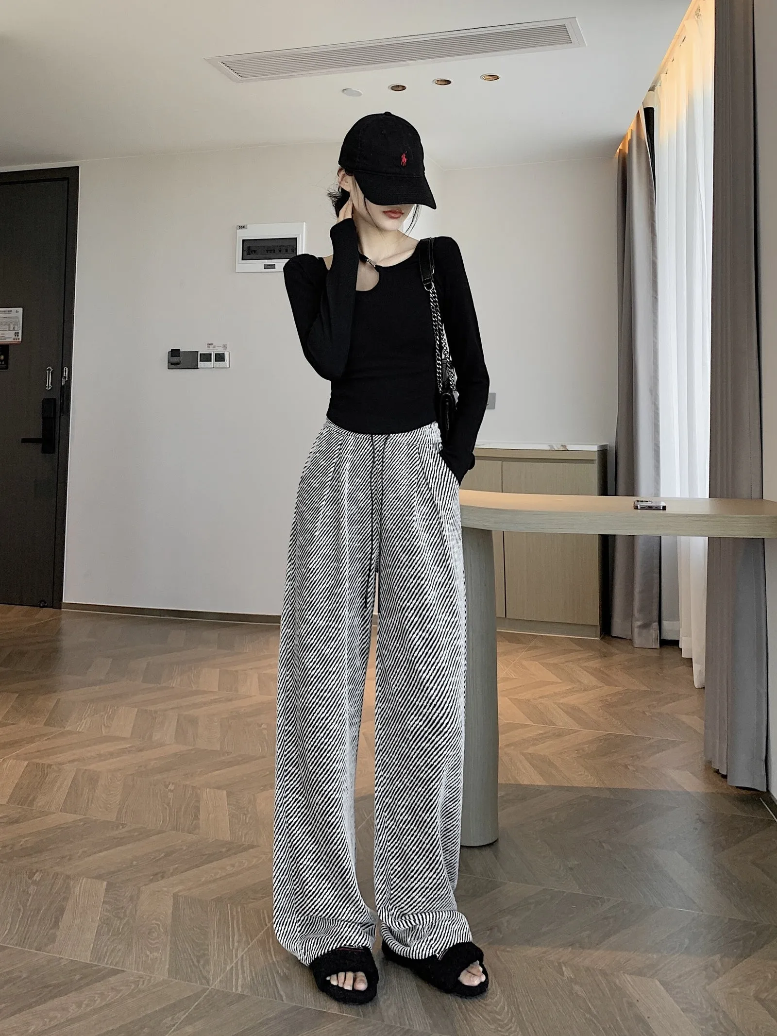 Stylish Straight Leg Sweatpants in Slouchy Relaxed Fit for Women
