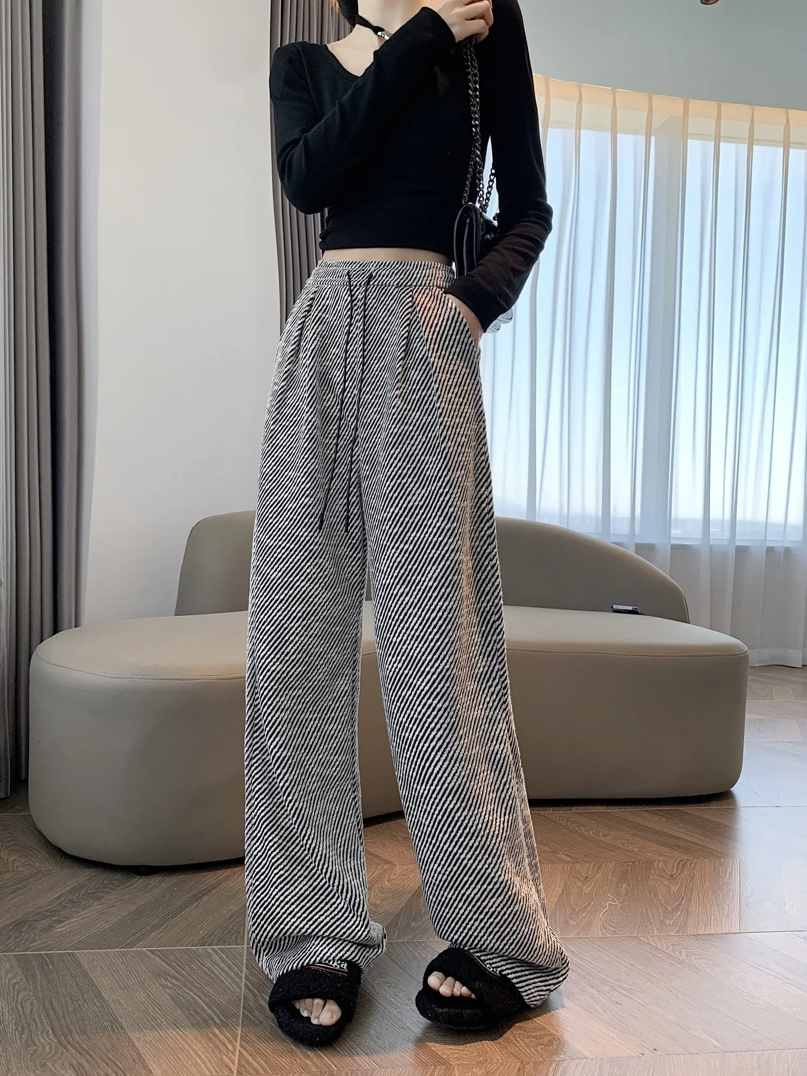 Stylish Straight Leg Sweatpants in Slouchy Relaxed Fit for Women