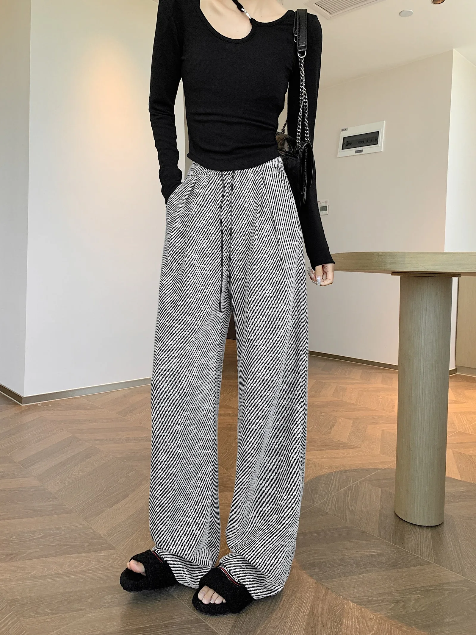 Stylish Straight Leg Sweatpants in Slouchy Relaxed Fit for Women
