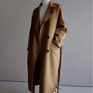 Warm, elegant women's wool coat in a timeless style