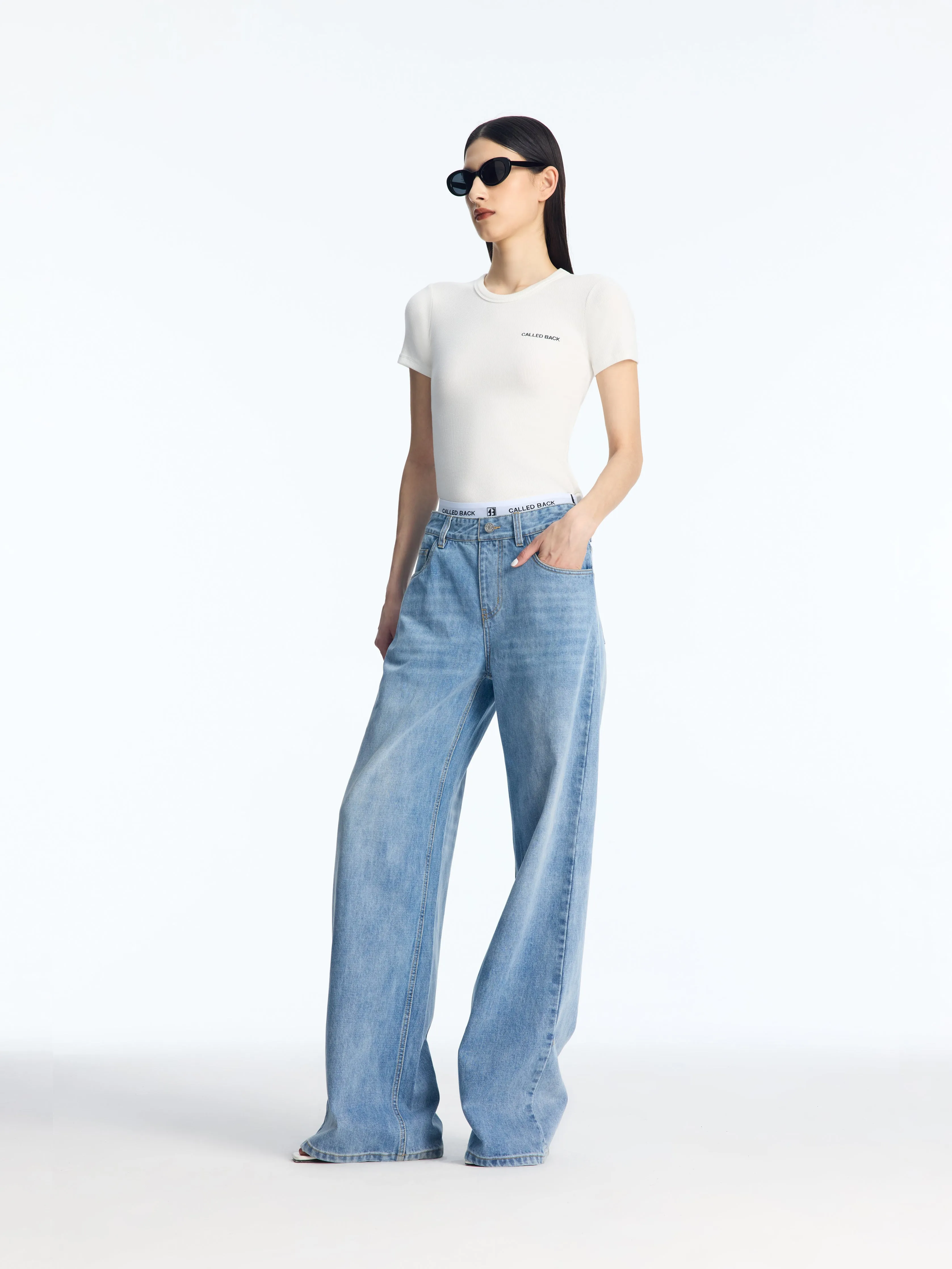 Washed effect jeans