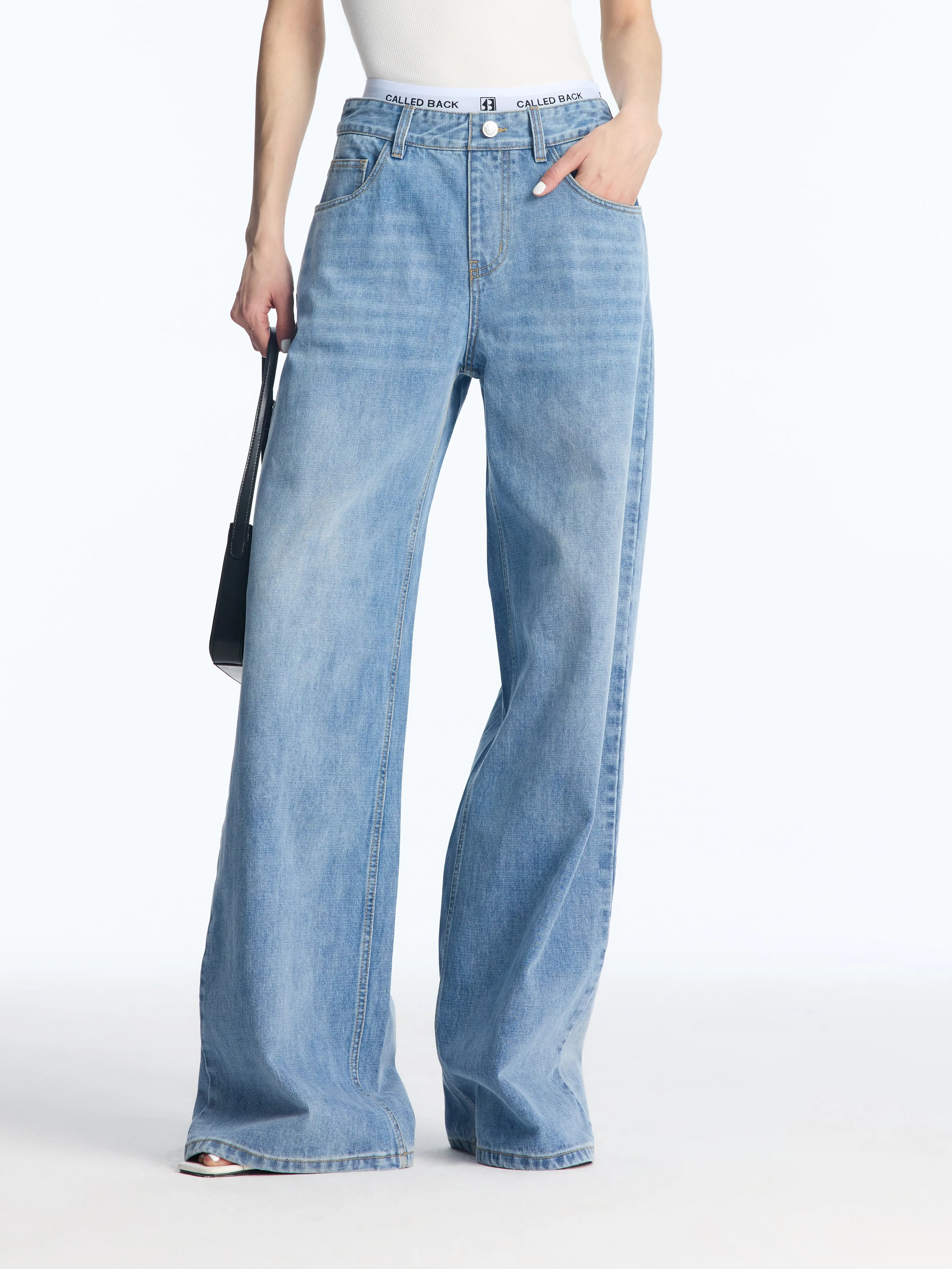Washed effect jeans